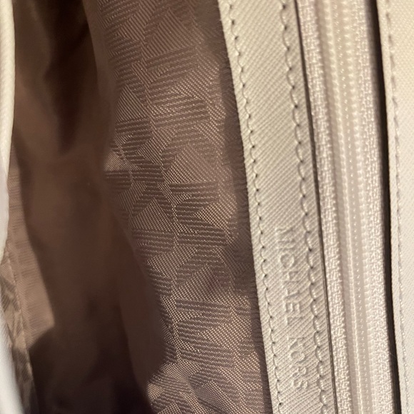 Michael Kors Ava - Extra Small Leather Satchel - White - Picture 4 of 7